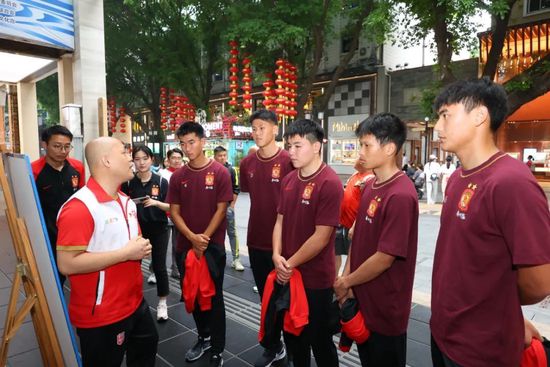 上映当日，勇夺同档期票房、排片双冠军